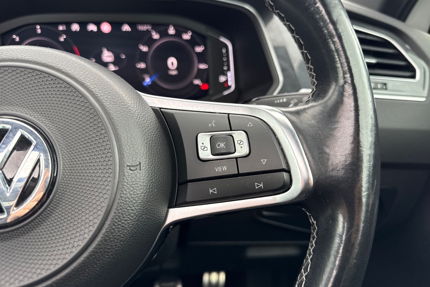 Used Volkswagen Tiguan 2020 for sale - 76171122: Photo 52