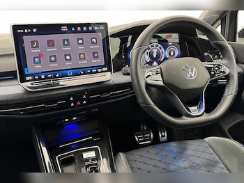 Used Volkswagen Golf 2025 for sale - 79355235: Photo