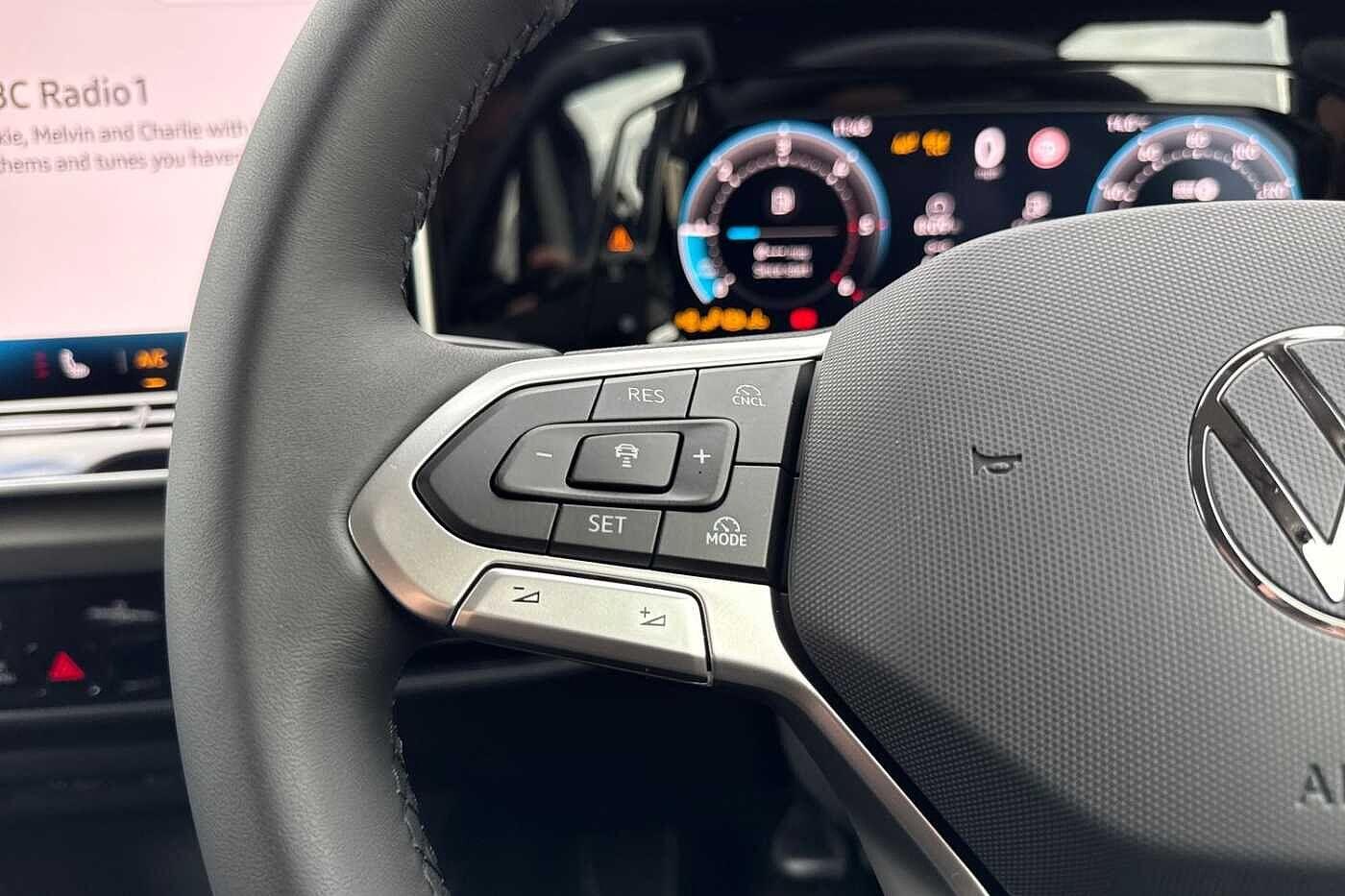 Used Volkswagen Golf 2025 for sale - 77287180: Photo 41