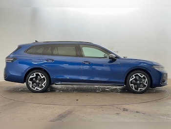 Used Volkswagen Passat 2025 for sale - 76884233: Photo