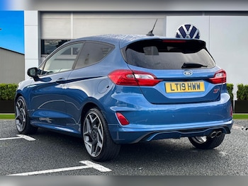 Used Ford Fiesta 2019 for sale - 76330829: Photo 2