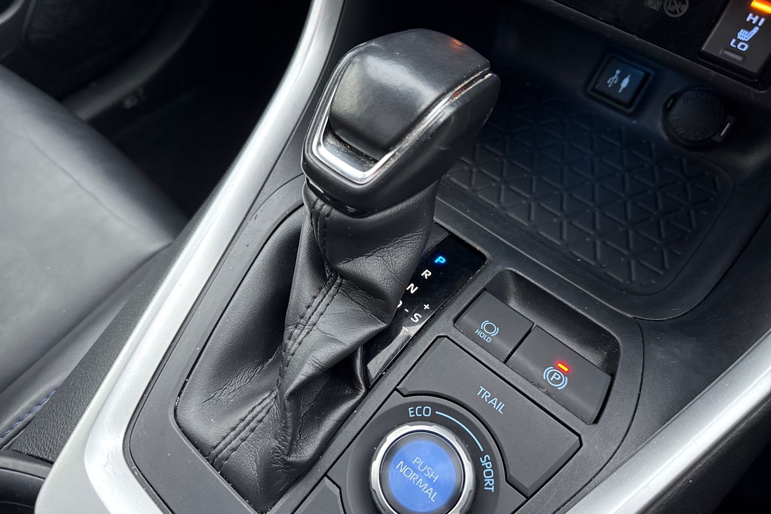 Used Toyota RAV4 2019 for sale - 77044307: Photo 23