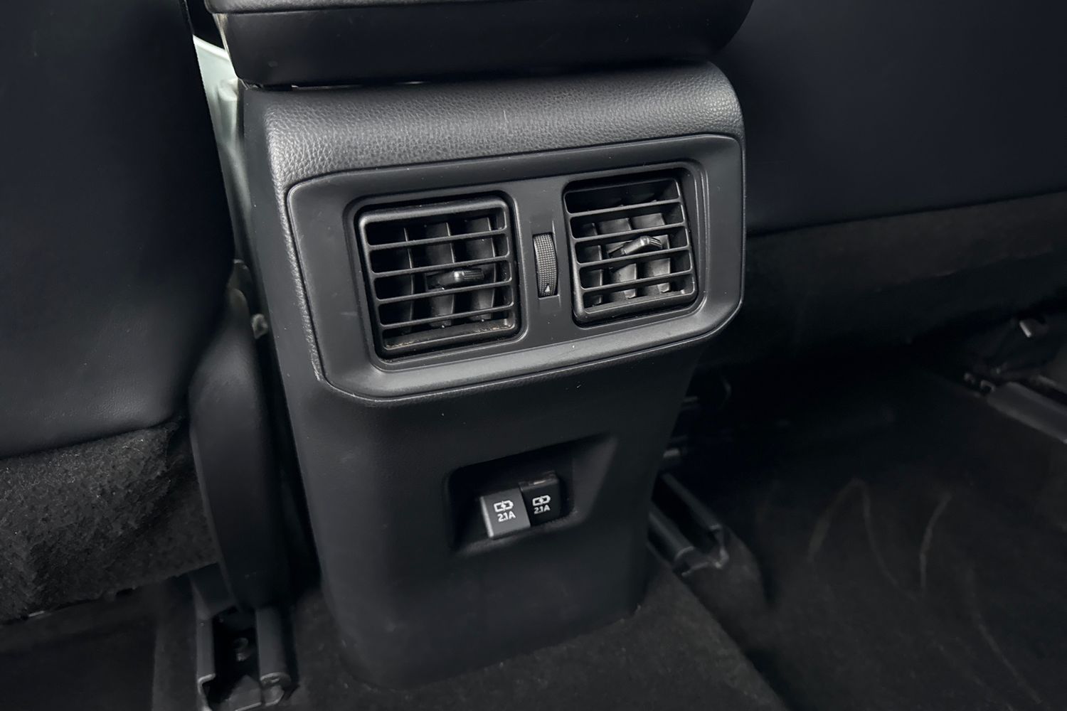 Used Toyota RAV4 2019 for sale - 77044307: Photo 38