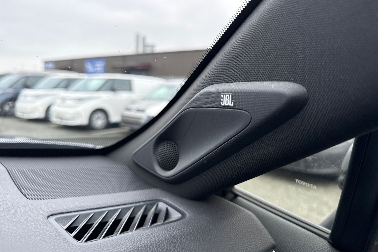 Used Toyota RAV4 2019 for sale - 77044307: Photo 42