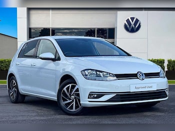 Used Volkswagen Golf 2019 for sale - 77083966: Photo