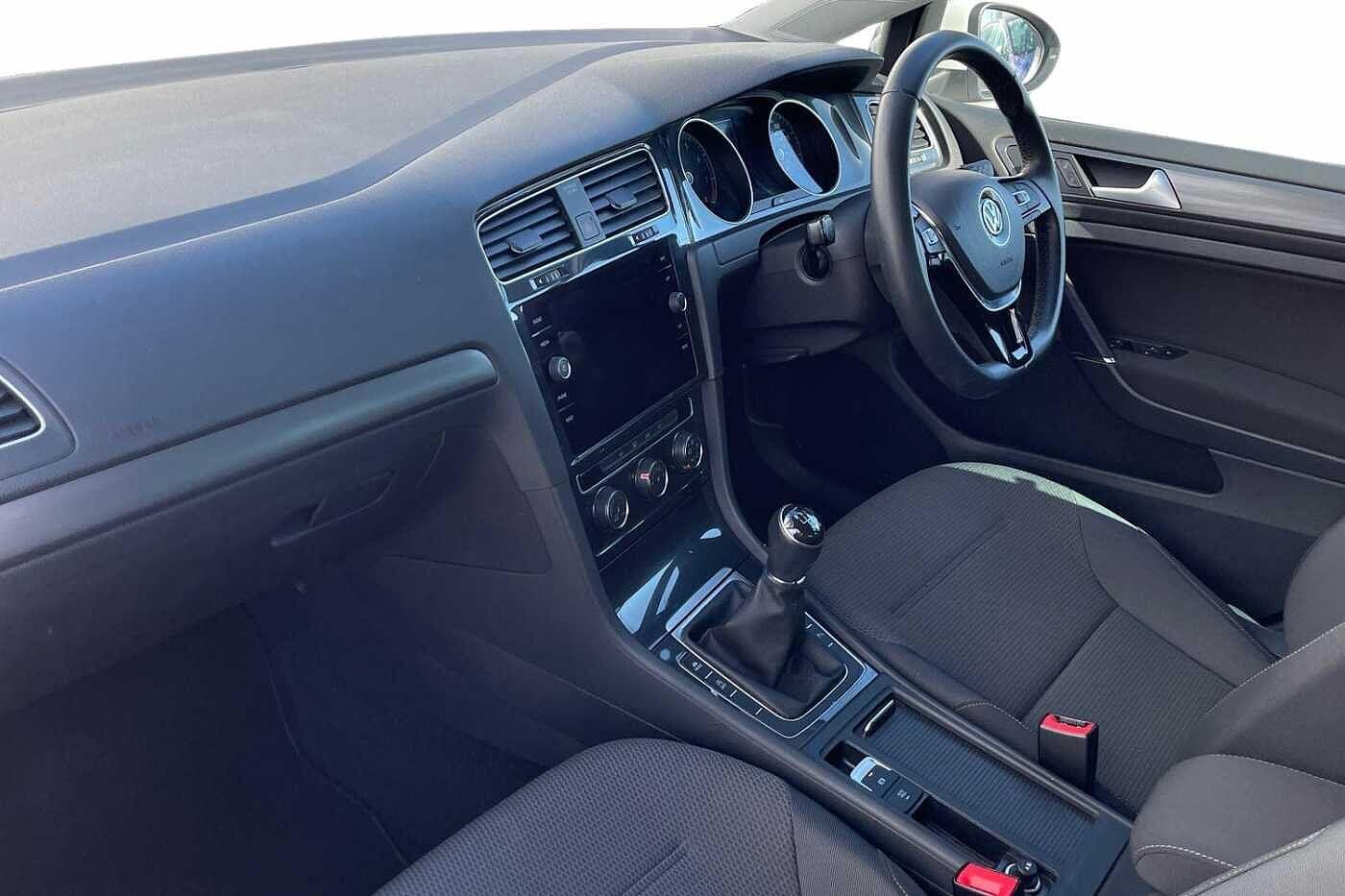 Used Volkswagen Golf 2019 for sale - 77083966: Photo 2