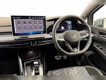 Used Volkswagen Golf 2025 for sale - 77451069: Photo