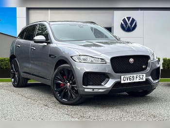 Used Jaguar F-Pace 2019 for sale - 79724551: Photo