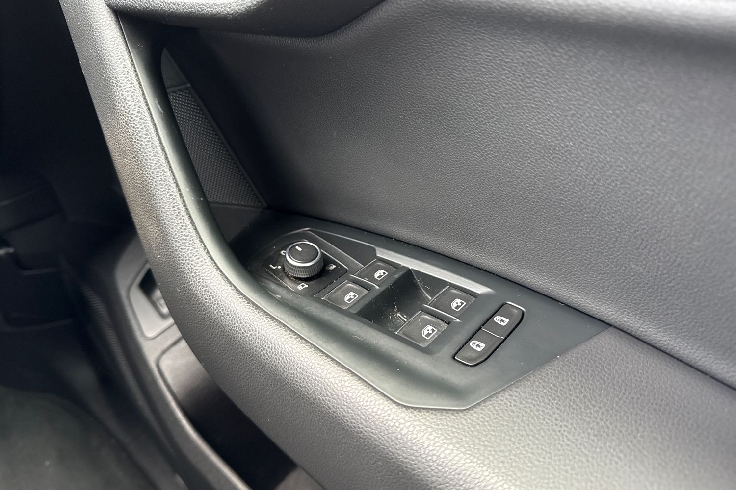 Used Volkswagen Touareg 2018 for sale - 76685776: Photo 21