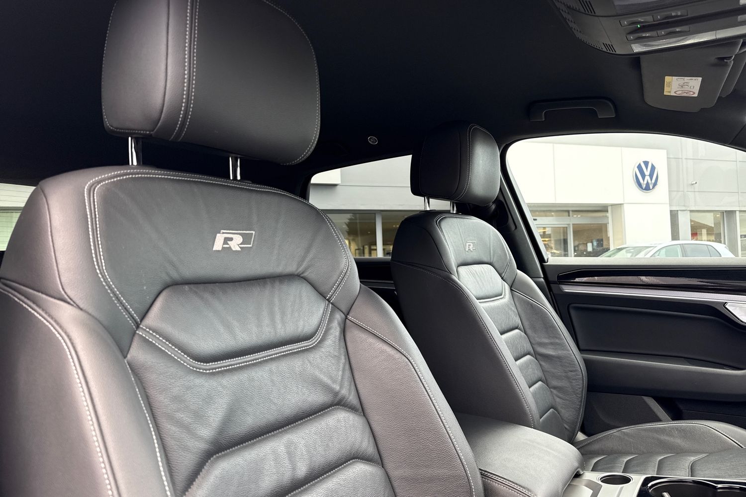 Used Volkswagen Touareg 2018 for sale - 76685776: Photo 24