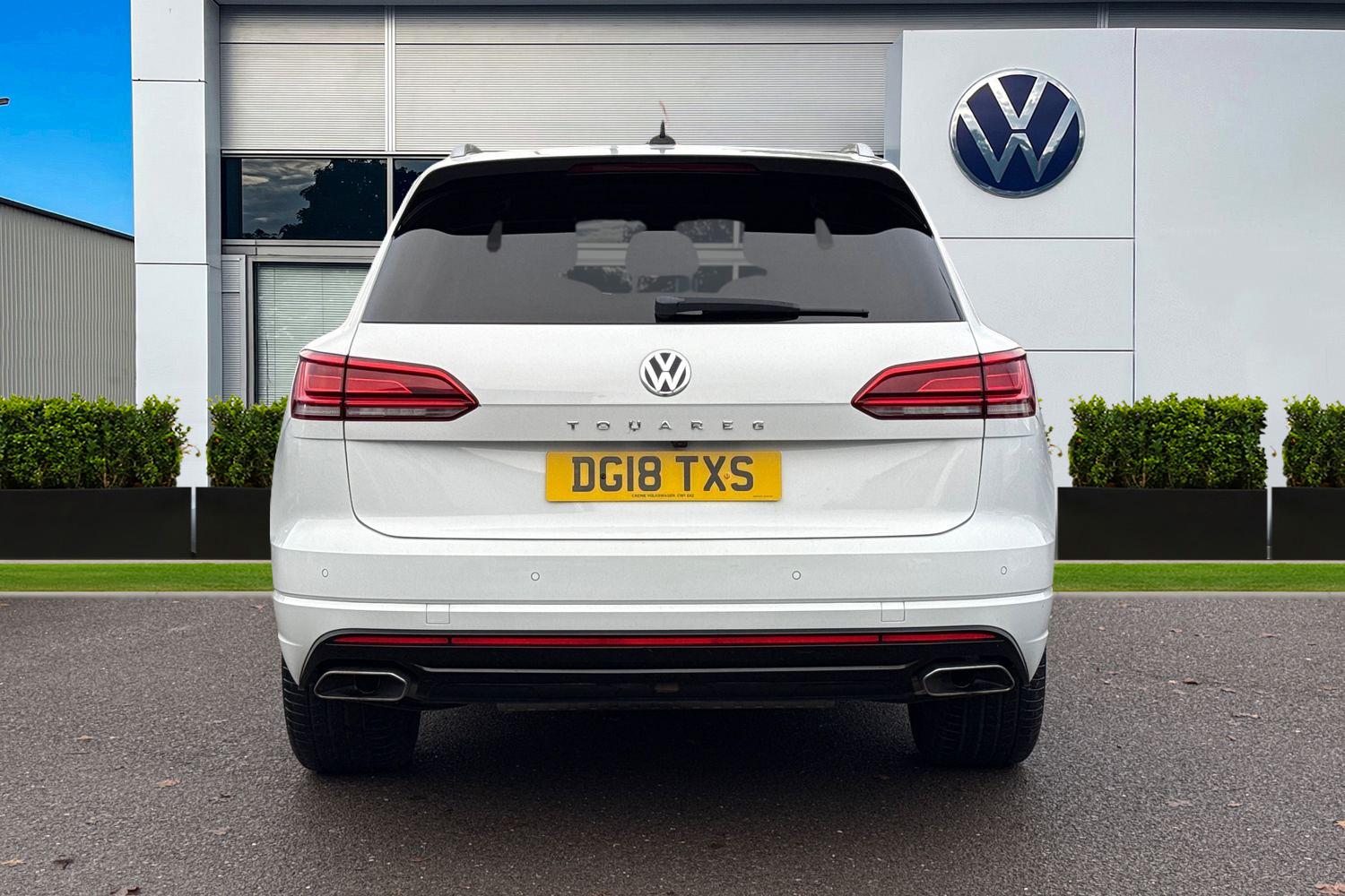 Used Volkswagen Touareg 2018 for sale - 76685776: Photo 4