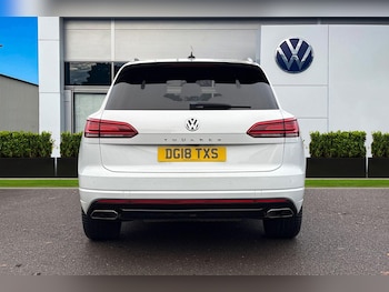 Used Volkswagen Touareg 2018 for sale - 76685776: Photo