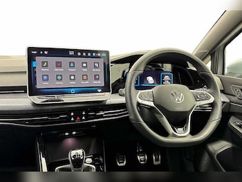 Used Volkswagen Golf 2025 for sale - 77337236: Photo