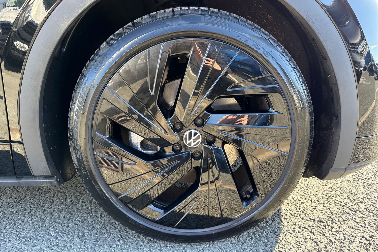 Used Volkswagen ID4 2025 for sale - 76036739: Photo 9