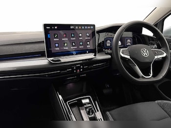 Used Volkswagen Golf 2025 for sale - 77764546: Photo