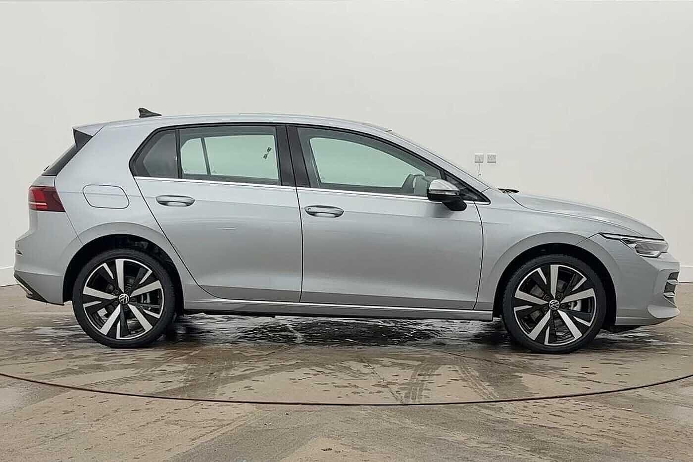 Used Volkswagen Golf 2025 for sale - 77764546: Photo 4