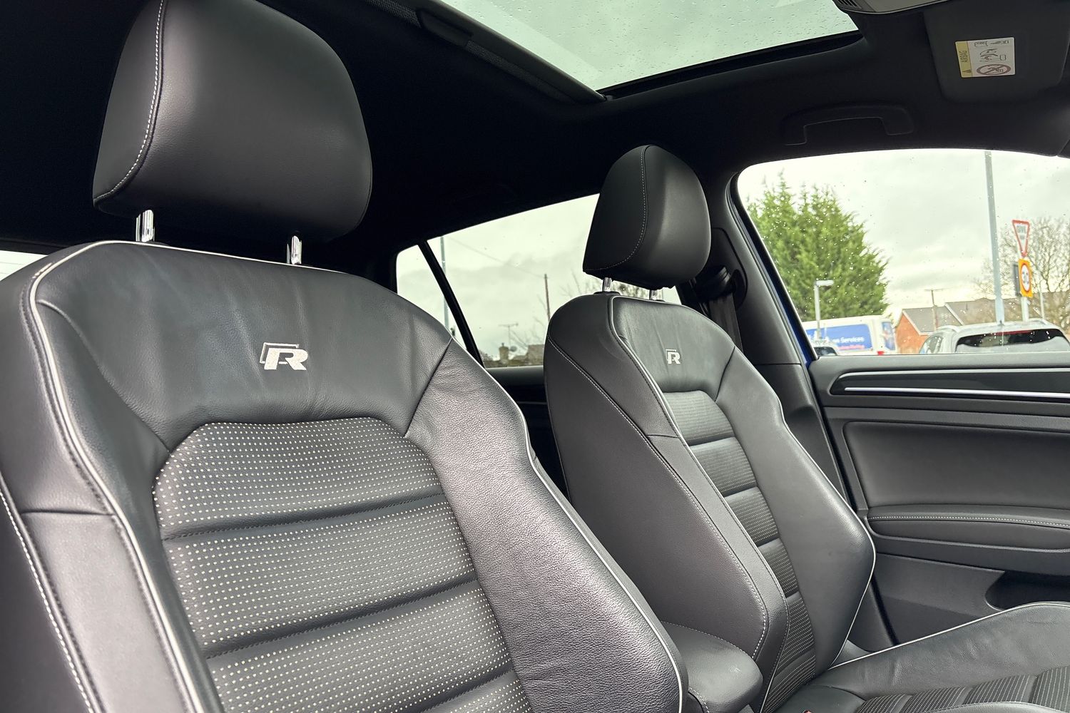 Used Volkswagen Golf 2019 for sale - 77199481: Photo 24