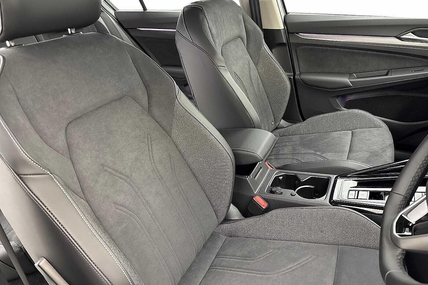 Used Volkswagen Golf 2025 for sale - 77161410: Photo 11