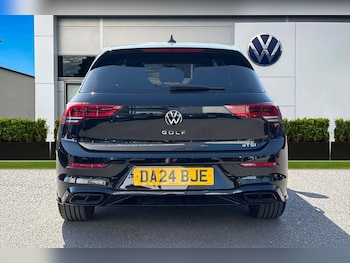 Used Volkswagen Golf 2024 for sale - 78703159: Photo