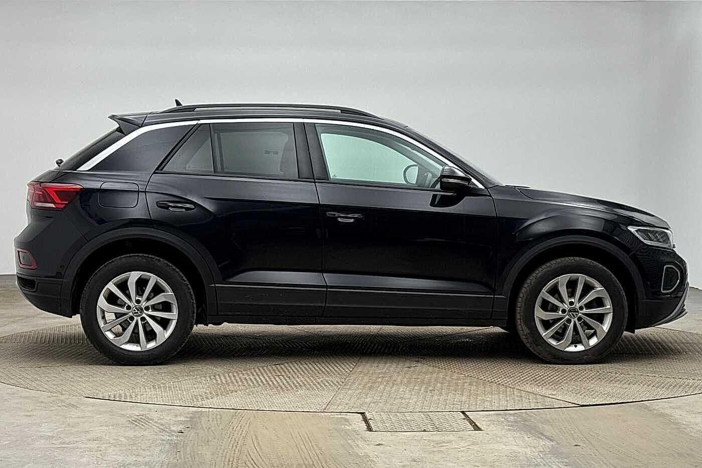 Used Volkswagen T-Roc 2025 for sale - 78078969: Photo 4