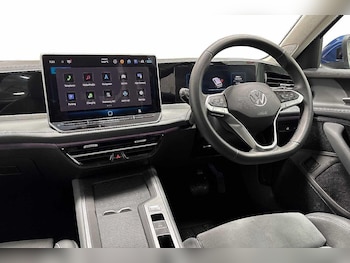 Used Volkswagen Passat 2025 for sale - 76558219: Photo