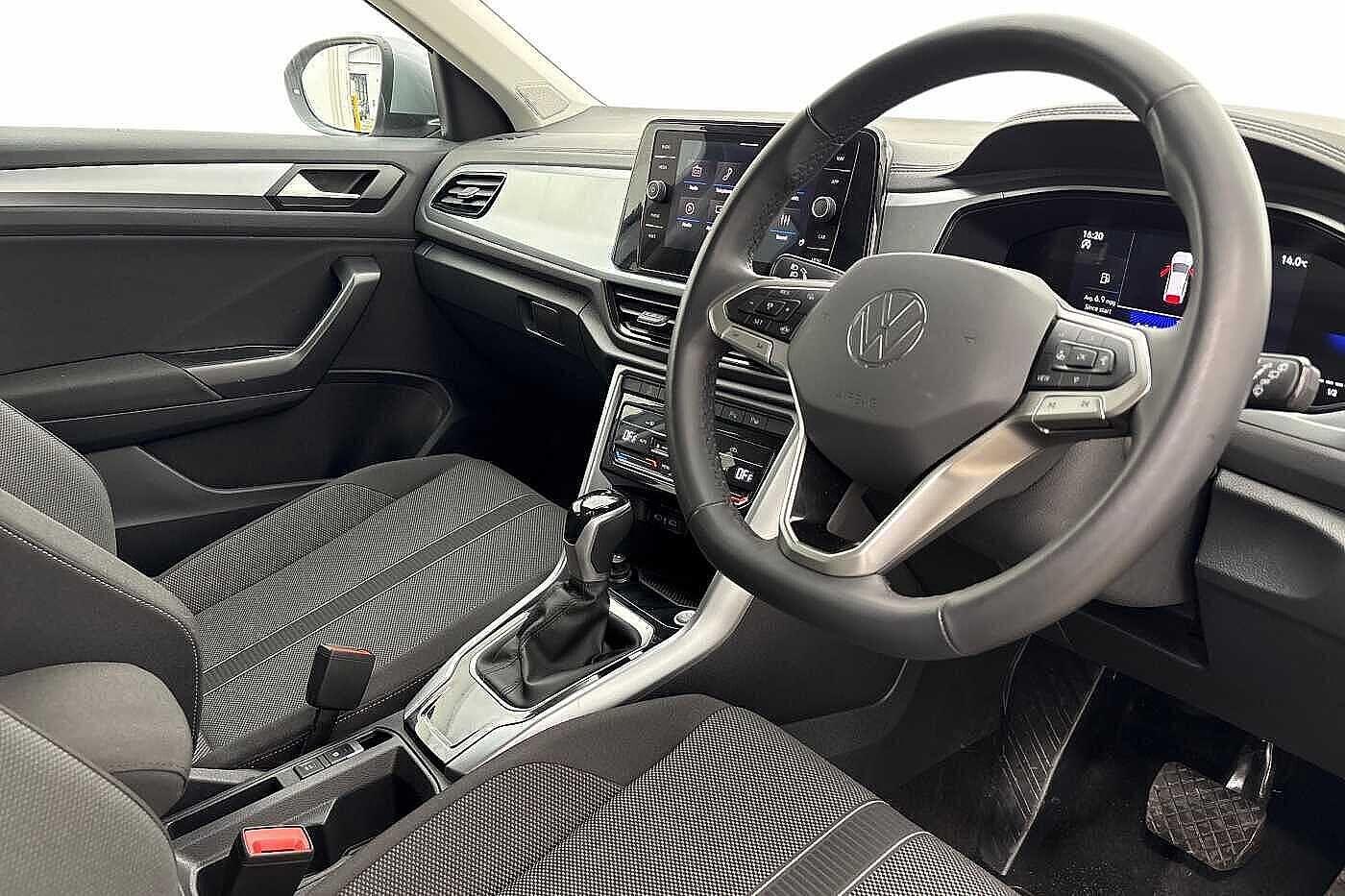 Used Volkswagen T-Roc 2025 for sale - 77798466: Photo 6