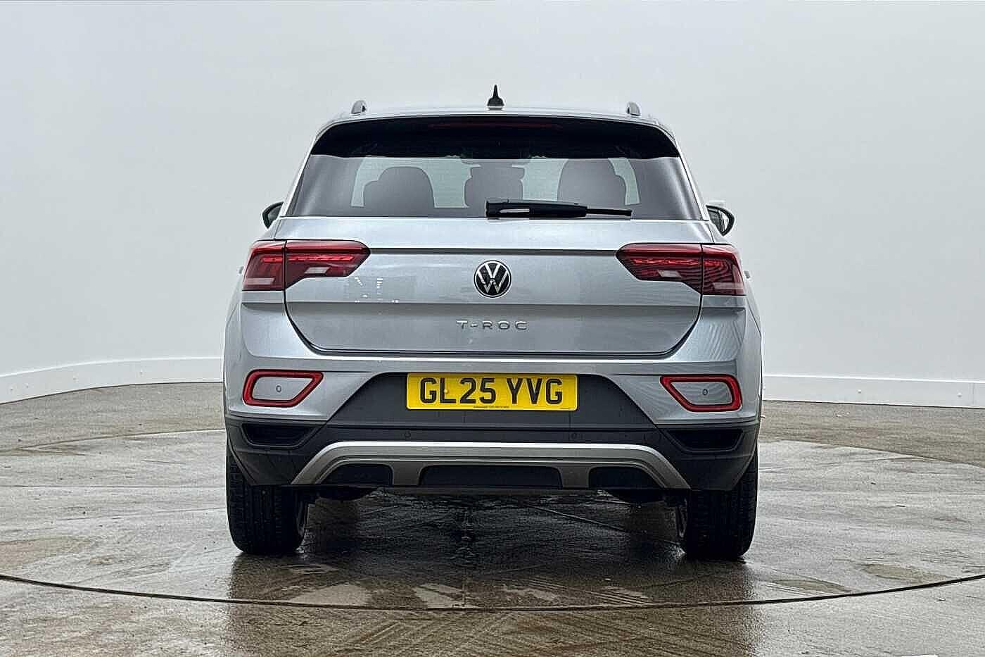 Used Volkswagen T-Roc 2025 for sale - 77798466: Photo 8