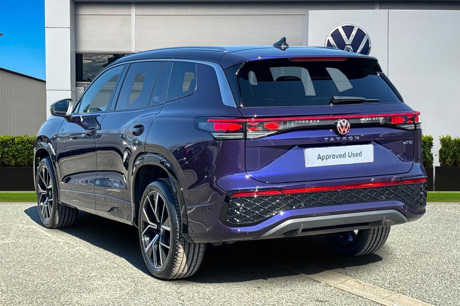 Used Volkswagen Touran 2025 for sale - 76774571: Photo 2