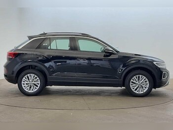 Used Volkswagen T-Roc 2024 for sale - 75557061: Photo