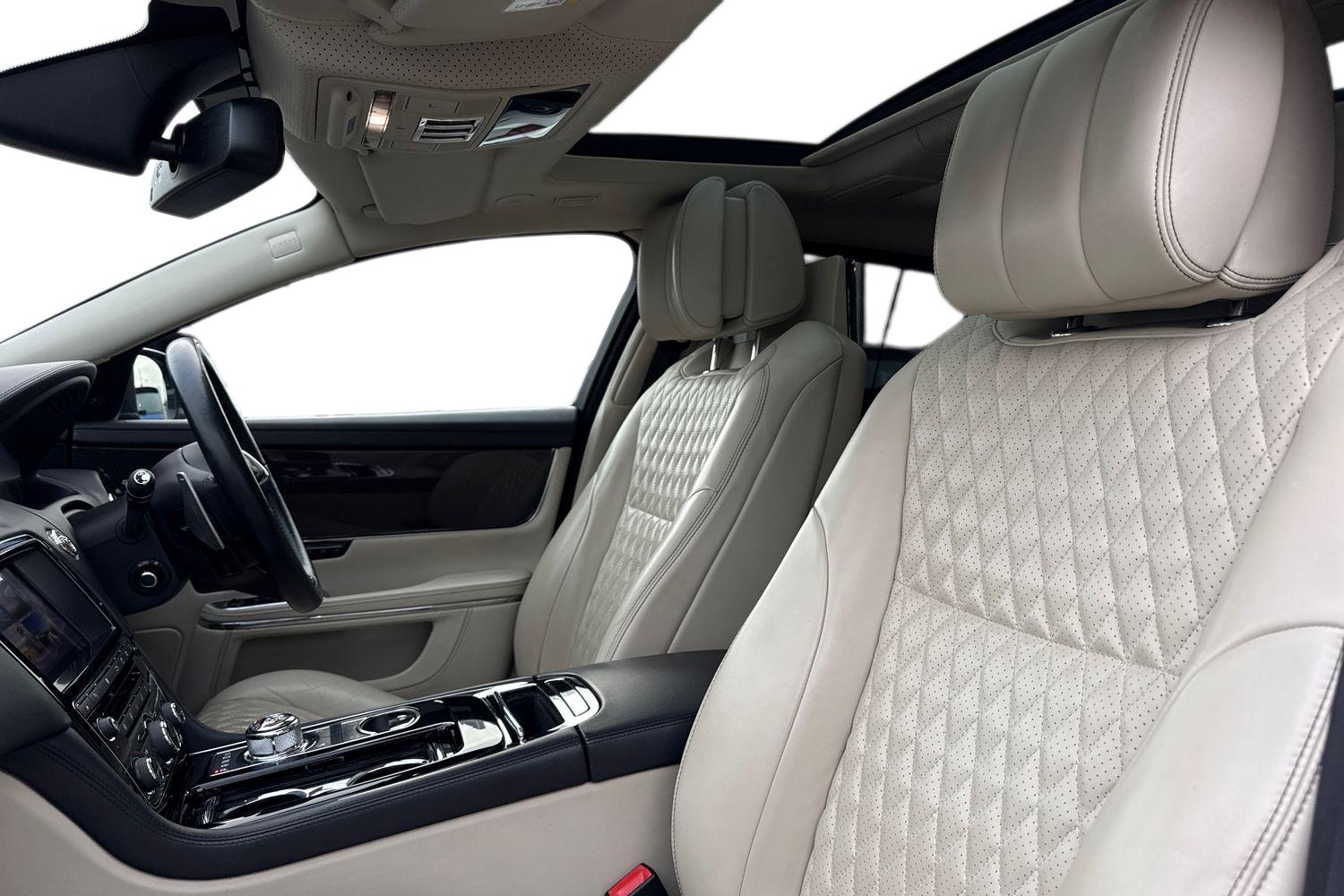 Used Jaguar XJ 2017 for sale - 77076813: Photo 16