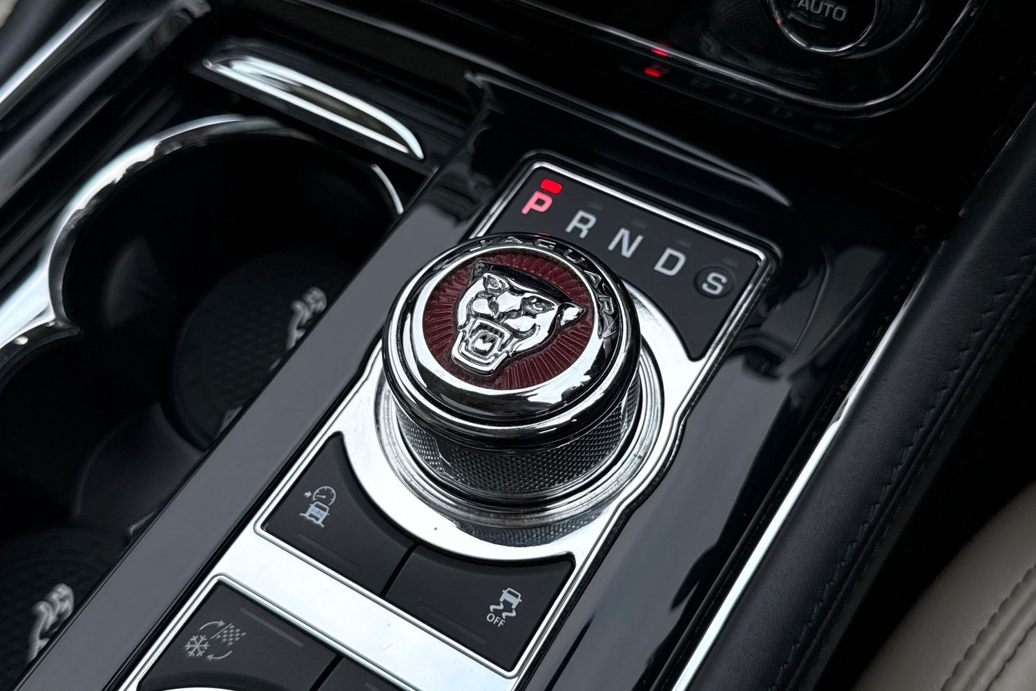 Used Jaguar XJ 2017 for sale - 77076813: Photo 23