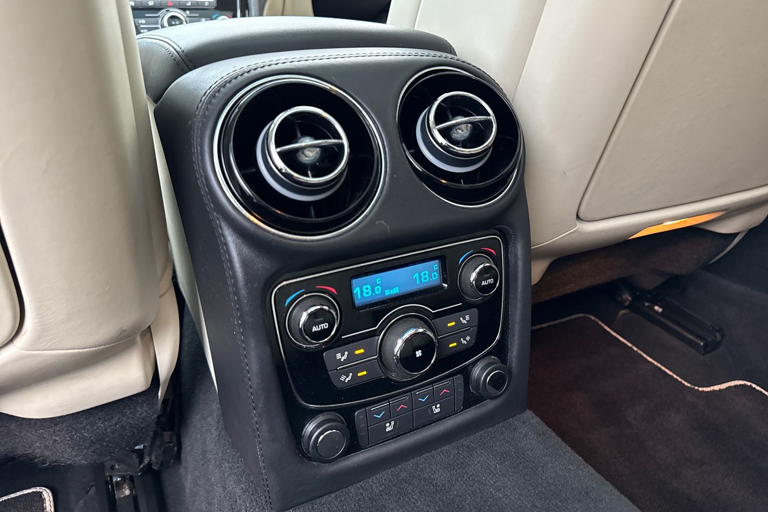 Used Jaguar XJ 2017 for sale - 77076813: Photo 36