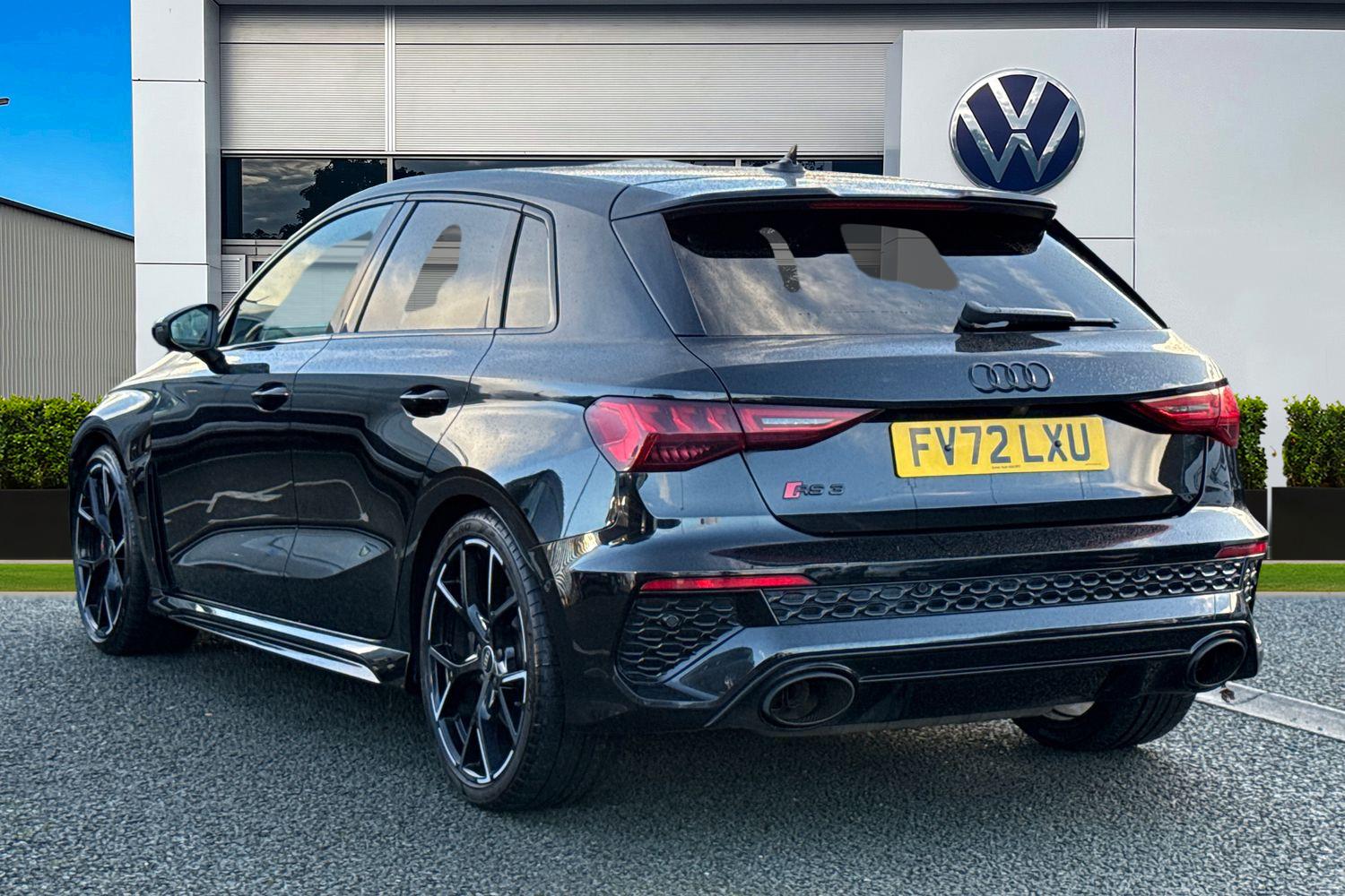 Used Audi RS3 2022 for sale - 76368644: Photo 2