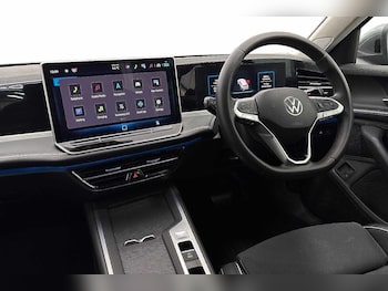 Used Volkswagen Passat 2025 for sale - 78001833: Photo