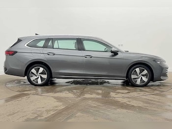 Used Volkswagen Passat 2025 for sale - 78001833: Photo