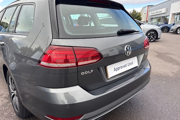 Used Volkswagen Golf 2019 for sale - 76182136: Photo 15