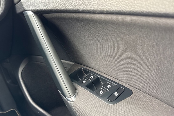 Used Volkswagen Golf 2019 for sale - 76182136: Photo 17