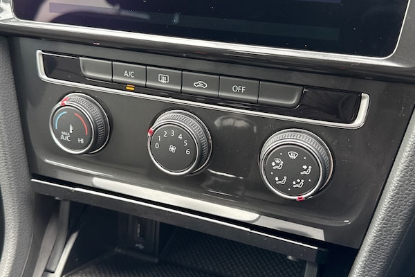 Used Volkswagen Golf 2019 for sale - 76182136: Photo 18