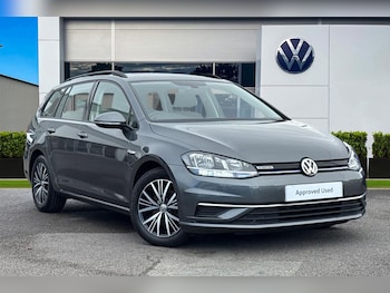 Volkswagen - Golf