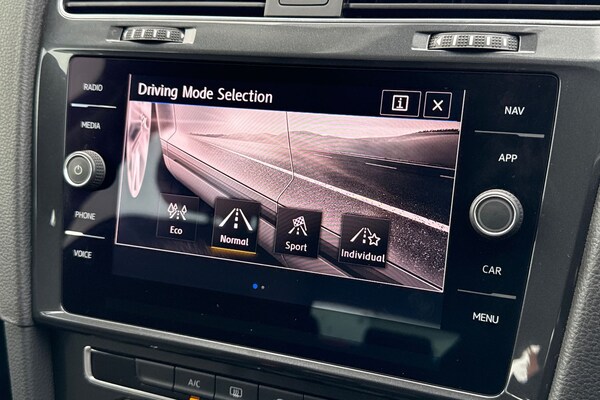 Used Volkswagen Golf 2019 for sale - 76182136: Photo 47