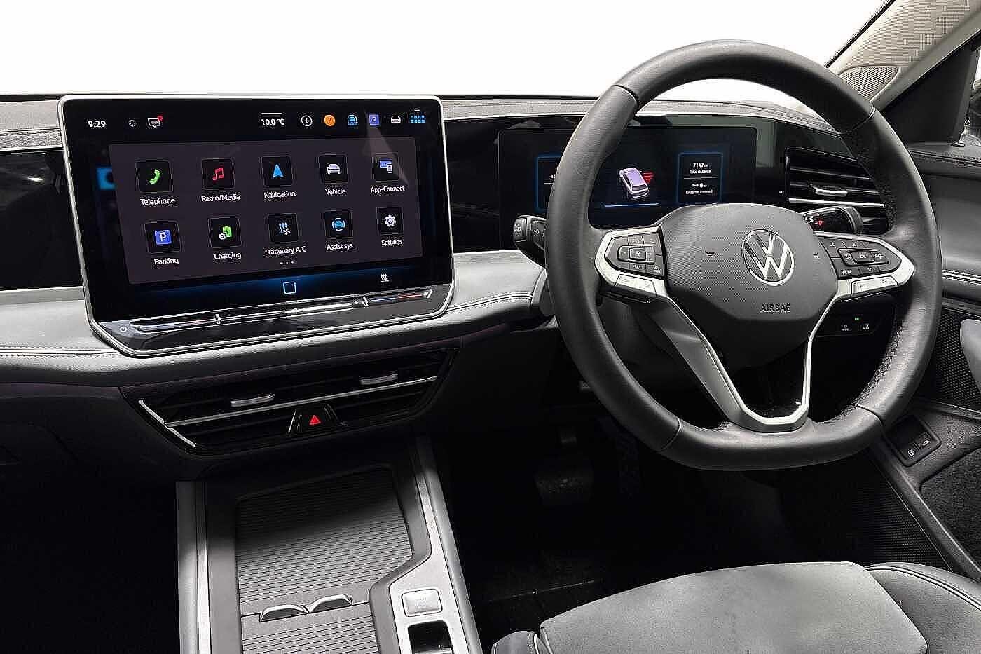 Used Volkswagen Passat 2025 for sale - 76629845: Photo 2