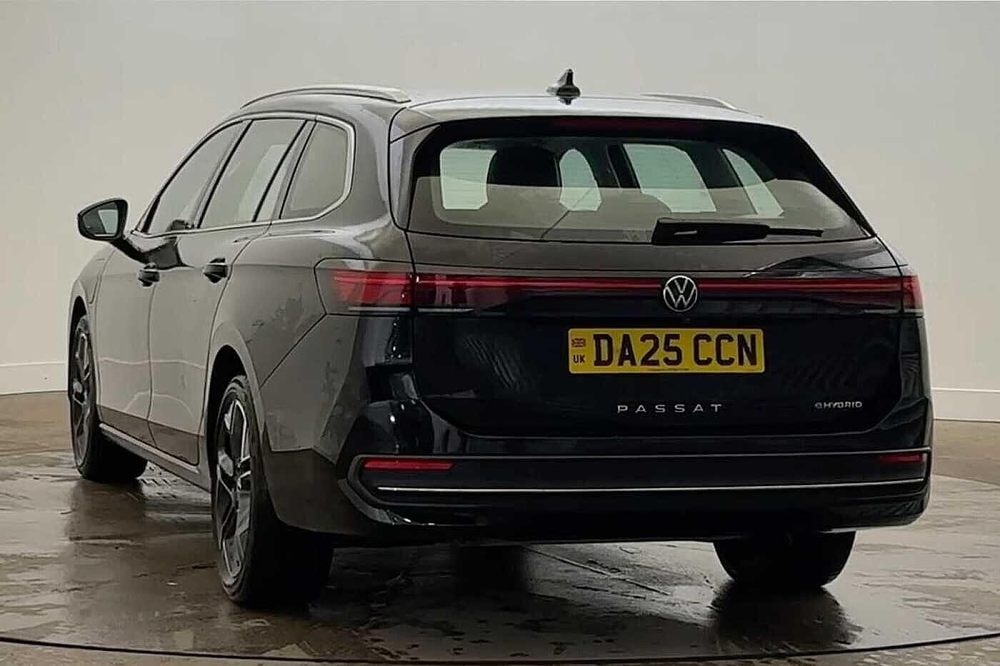 Used Volkswagen Passat 2025 for sale - 76629845: Photo 8