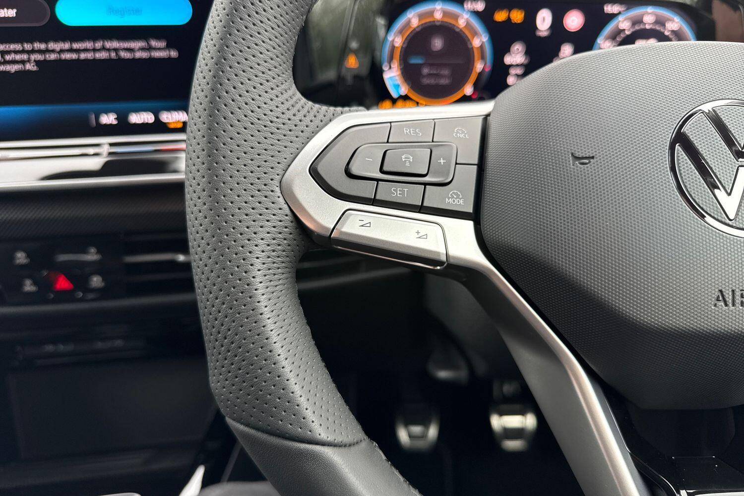 Used Volkswagen Golf 2025 for sale - 77128787: Photo 76