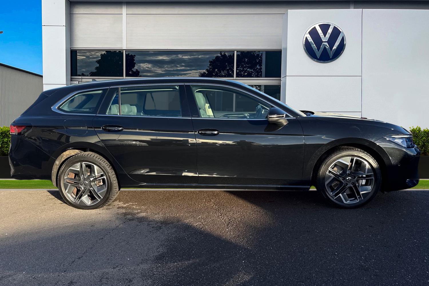 Used Volkswagen Passat 2025 for sale - 77158947: Photo 3