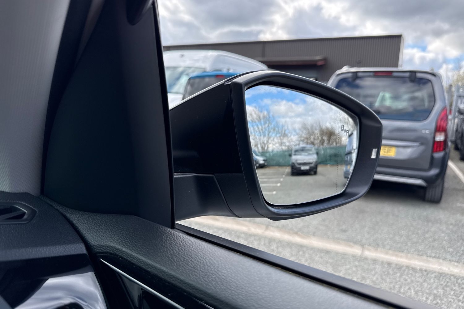 Used Volkswagen T-Cross 2023 for sale - 78084099: Photo 37