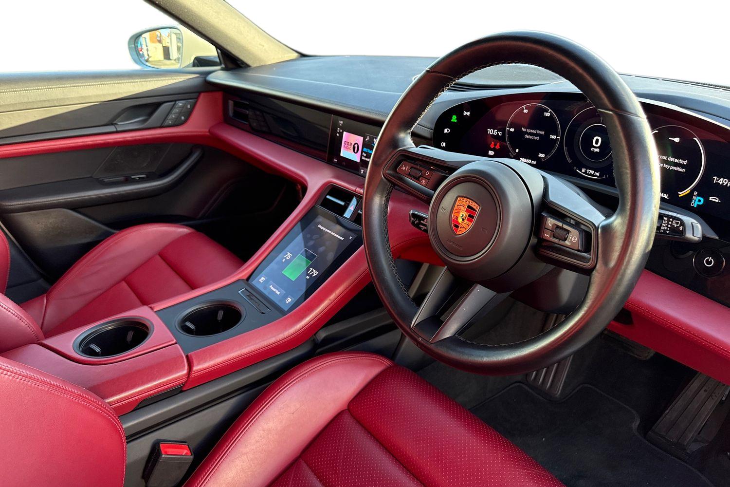 Used Porsche Taycan 2022 for sale - 76896222: Photo 14