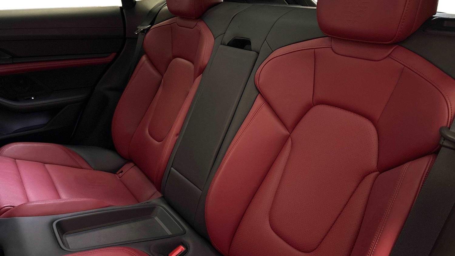 Used Porsche Taycan 2022 for sale - 76896222: Photo 8