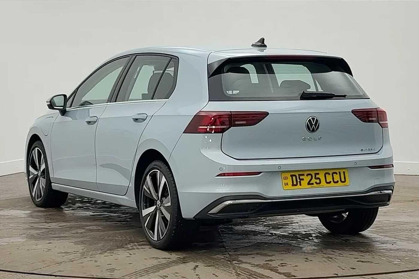 Used Volkswagen Golf 2025 for sale - 77680146: Photo 3