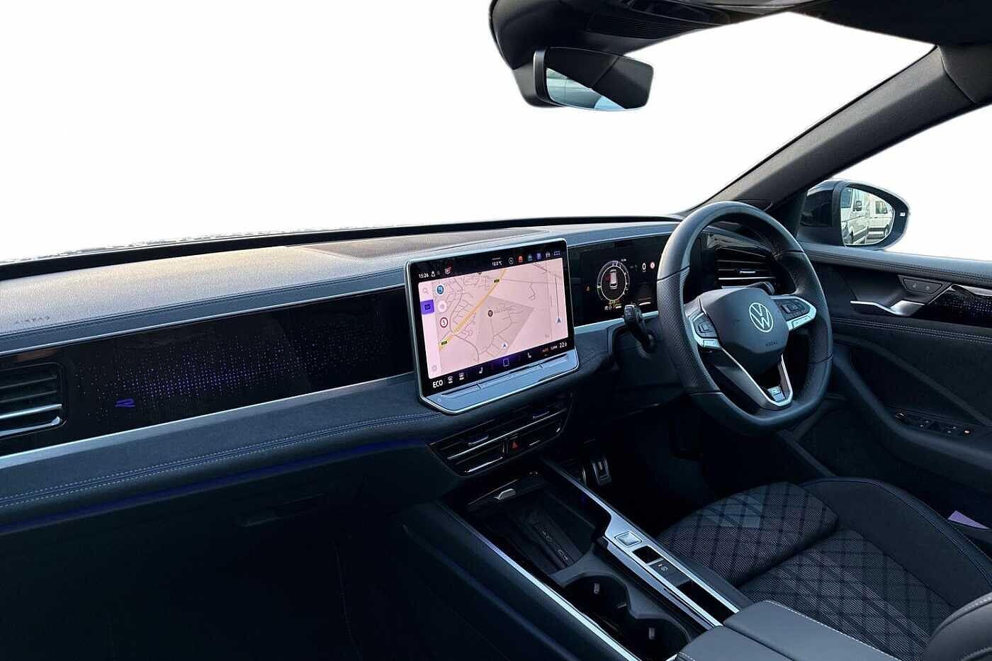 Used Volkswagen Passat 2025 for sale - 77571063: Photo 2