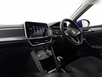 Used Volkswagen T-Roc 2025 for sale - 79514654: Photo